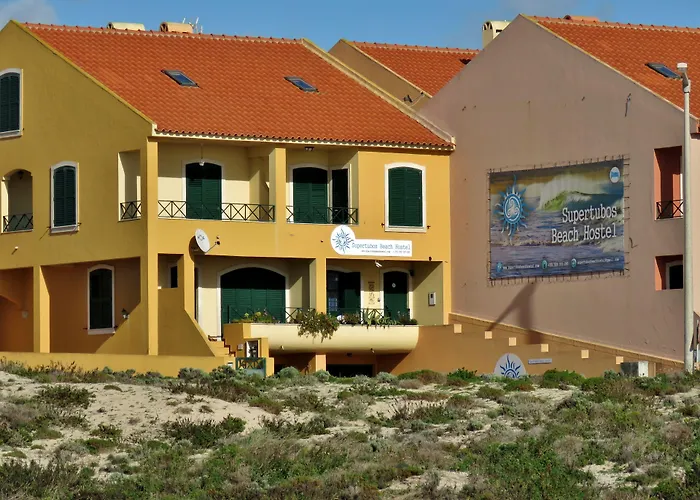Supertubos Beach Hostel